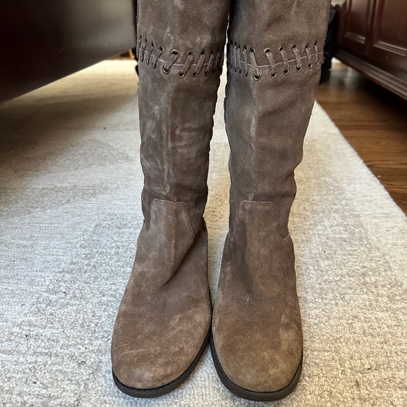 Brown Suede Boots Sz 8 - Picture 1 of 5